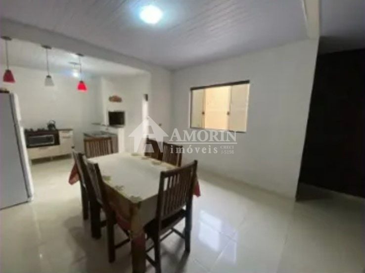 Casa com 3 dormitórios à venda, 200 m  por R  480.000,00 - Cam...