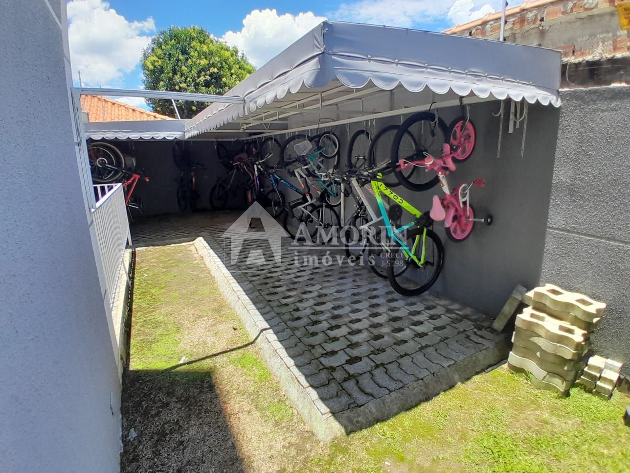 Apartamento com 2 dormitórios à venda, 54 m  por R  260.000,00...