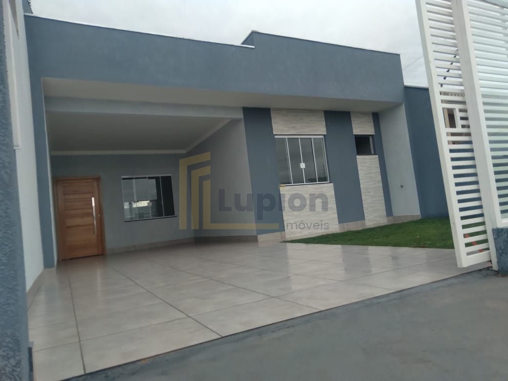Casa com 4 dormitórios à venda,200.00 m , MARINGA - PR