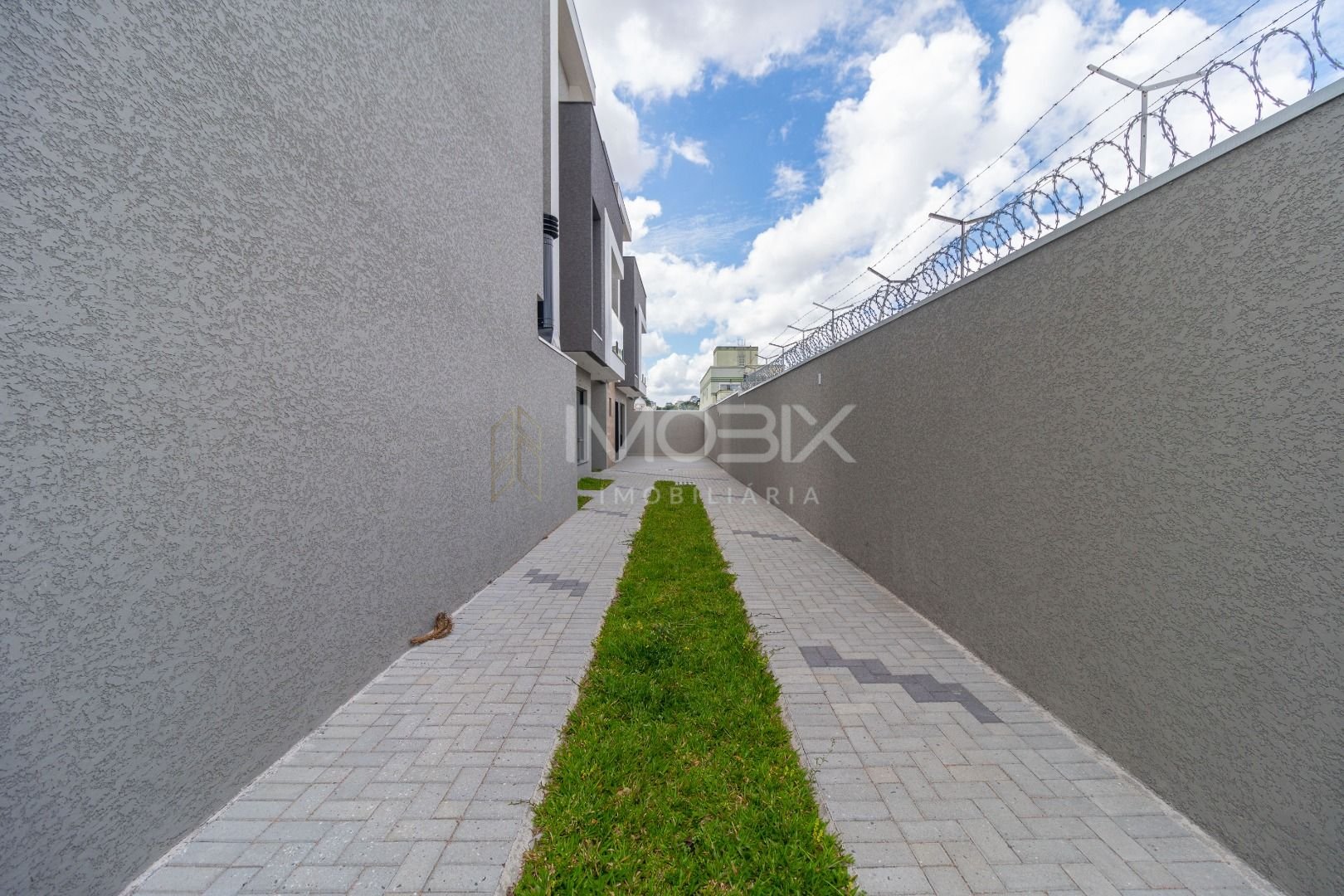 Sobrado com 3 dormitórios à venda, 180 m  por R  1.000.000,00 ...