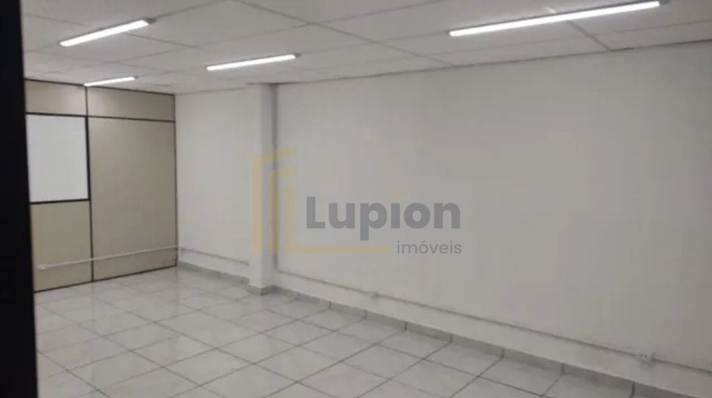 Excelente Barracão Averbado em Guatupê  São José dos Pinhais