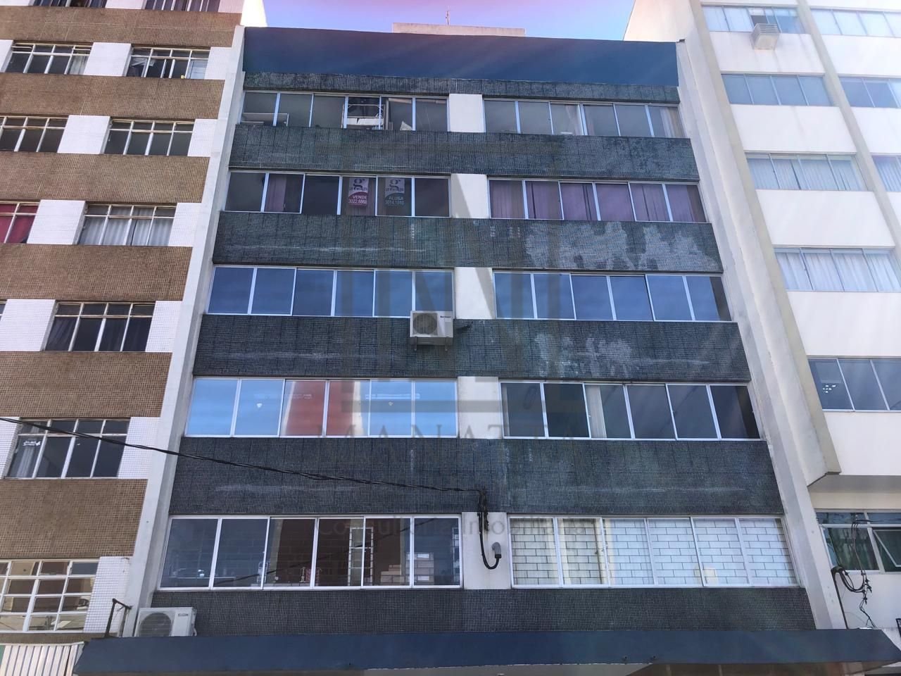Sala à venda, 22 m  por R  99.900,00 - Centro - Curitiba PR