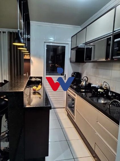 Apartamento com 2 dormitórios à venda, 57 m  por R  306.000,00...