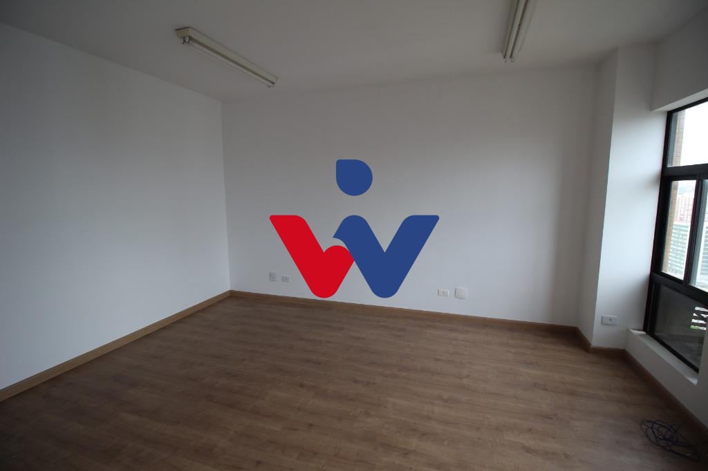 Sala à venda, 31 m  por R  200.000,00 - Centro Cívico - Curiti...