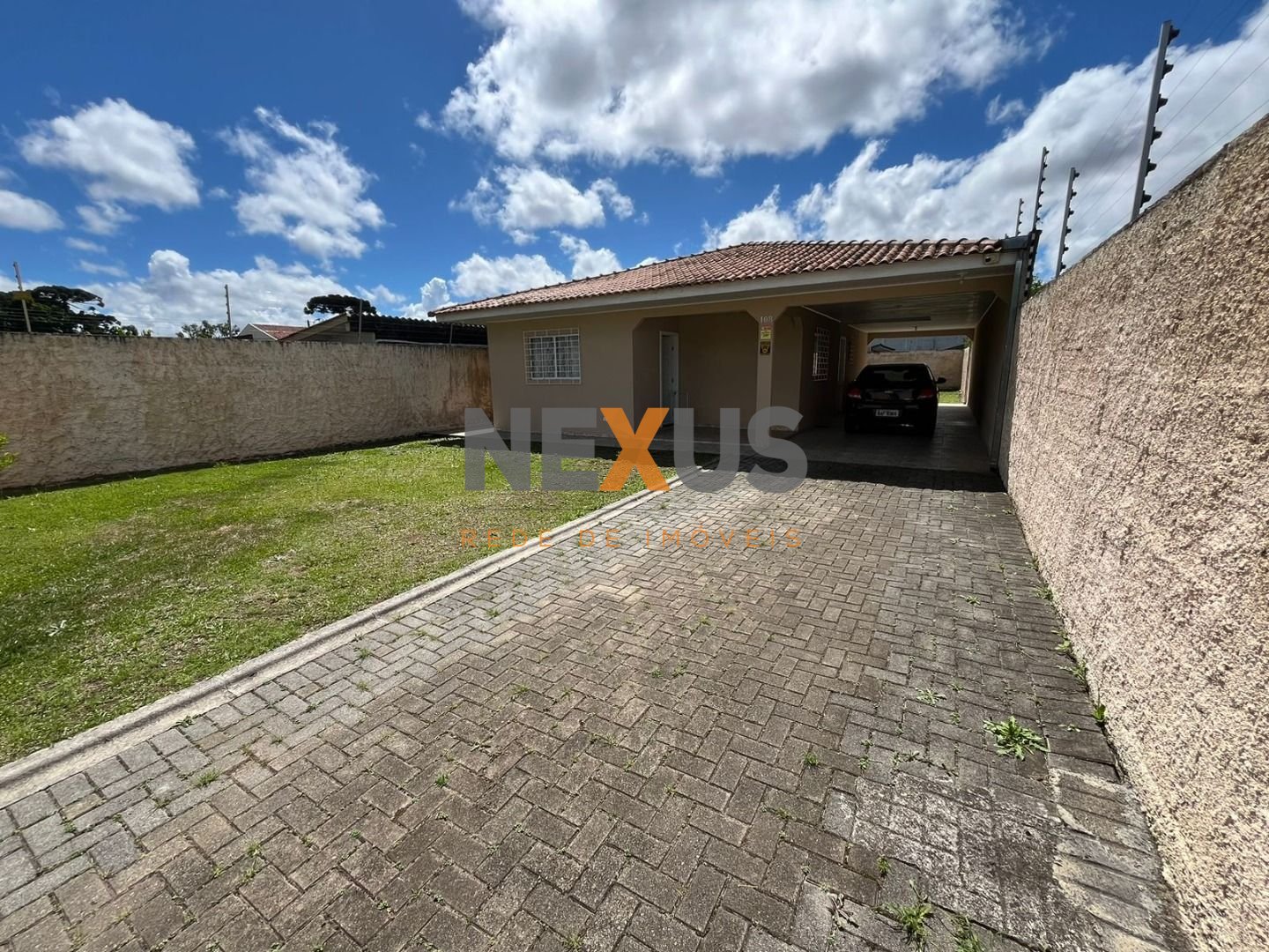 Casa com 3 dormitórios à venda, 80 m  por R  650.000,00 - Uber...