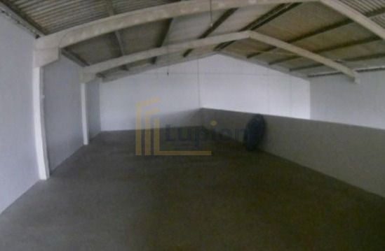 Barracão 550m  no Boqueirão  Espaço Amplo e Estrutura Completa...