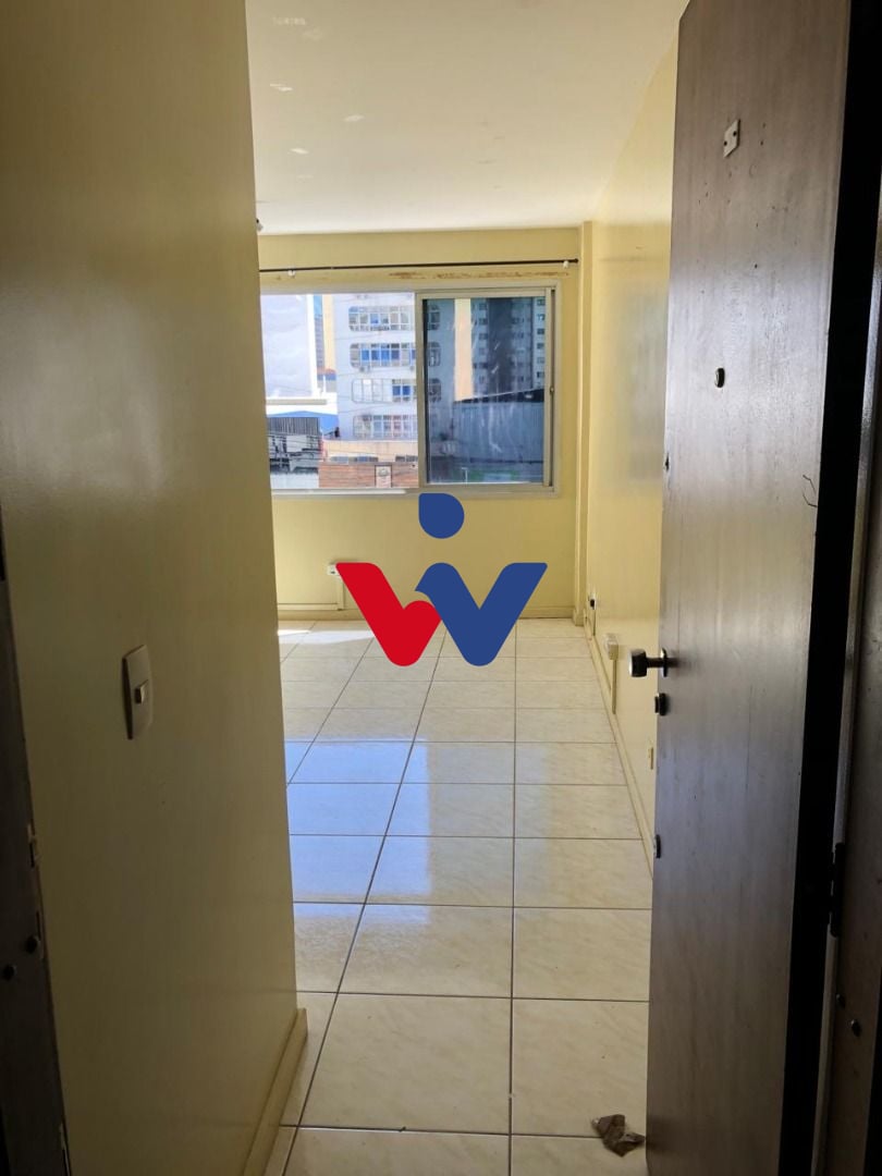 Sala à venda, 22 m  por R  99.000,00 - Centro - Curitiba PR