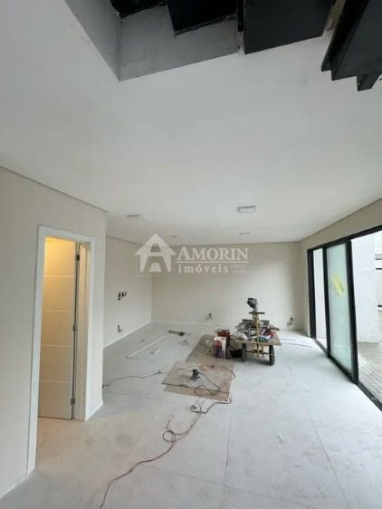 Sobrado com 3 dormitórios à venda, 143 m  por R  749.000,00 - ...
