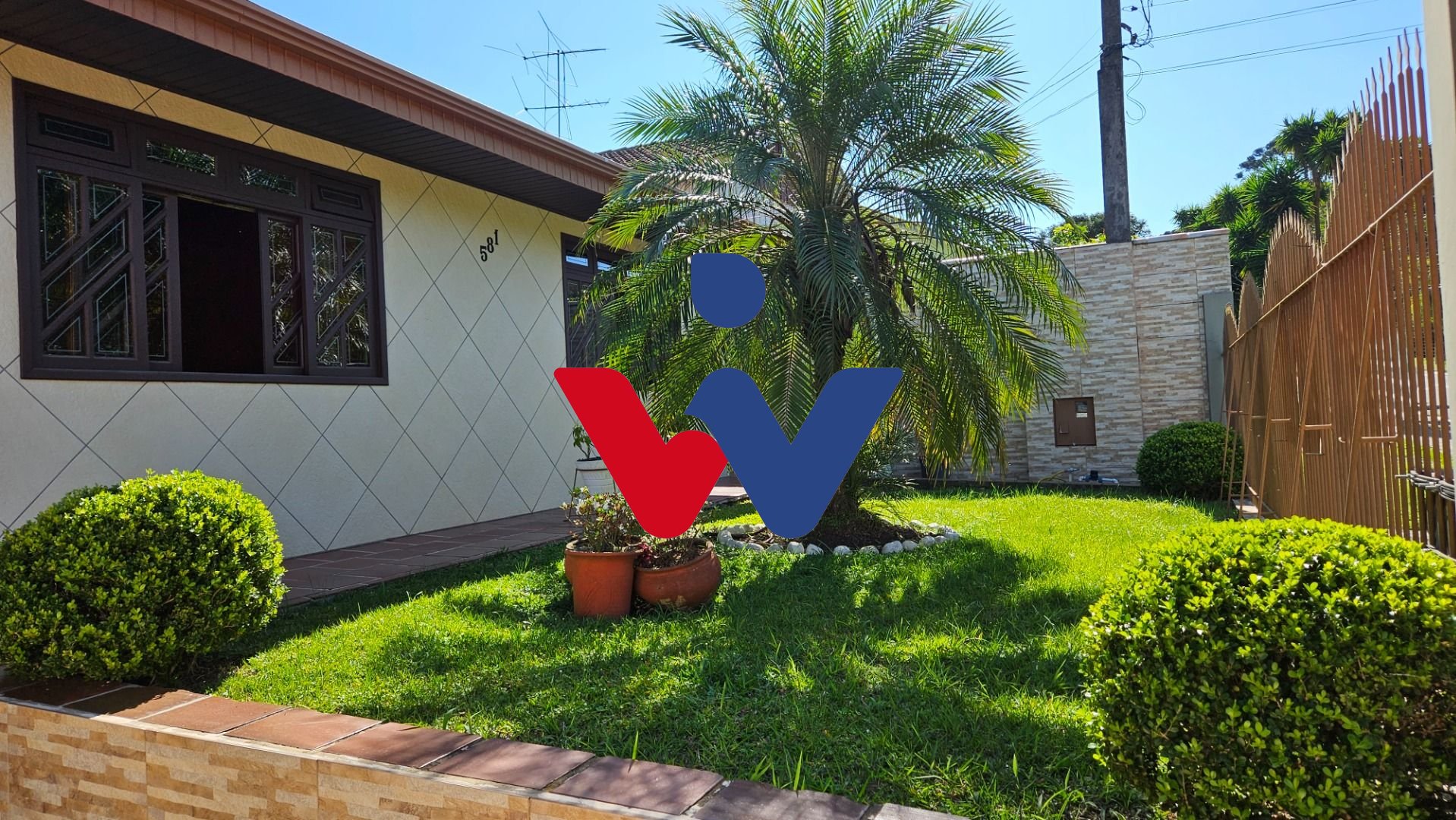 Casa com 3 dormitórios mais sobrado com 03 dormitórios  à vend...