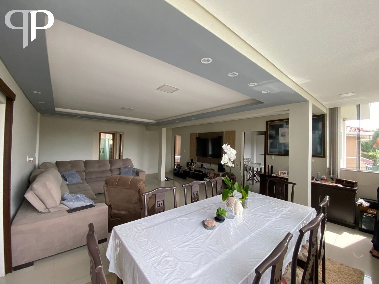 Casa com 3 dormitórios à venda, 240 m  por R  999.900,00 - Gua...