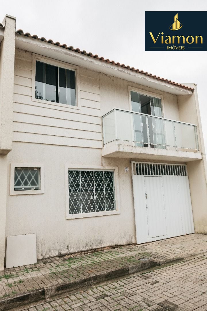 Sobrado com 3 vagas em região que mais cresce no PR, próximo a...
