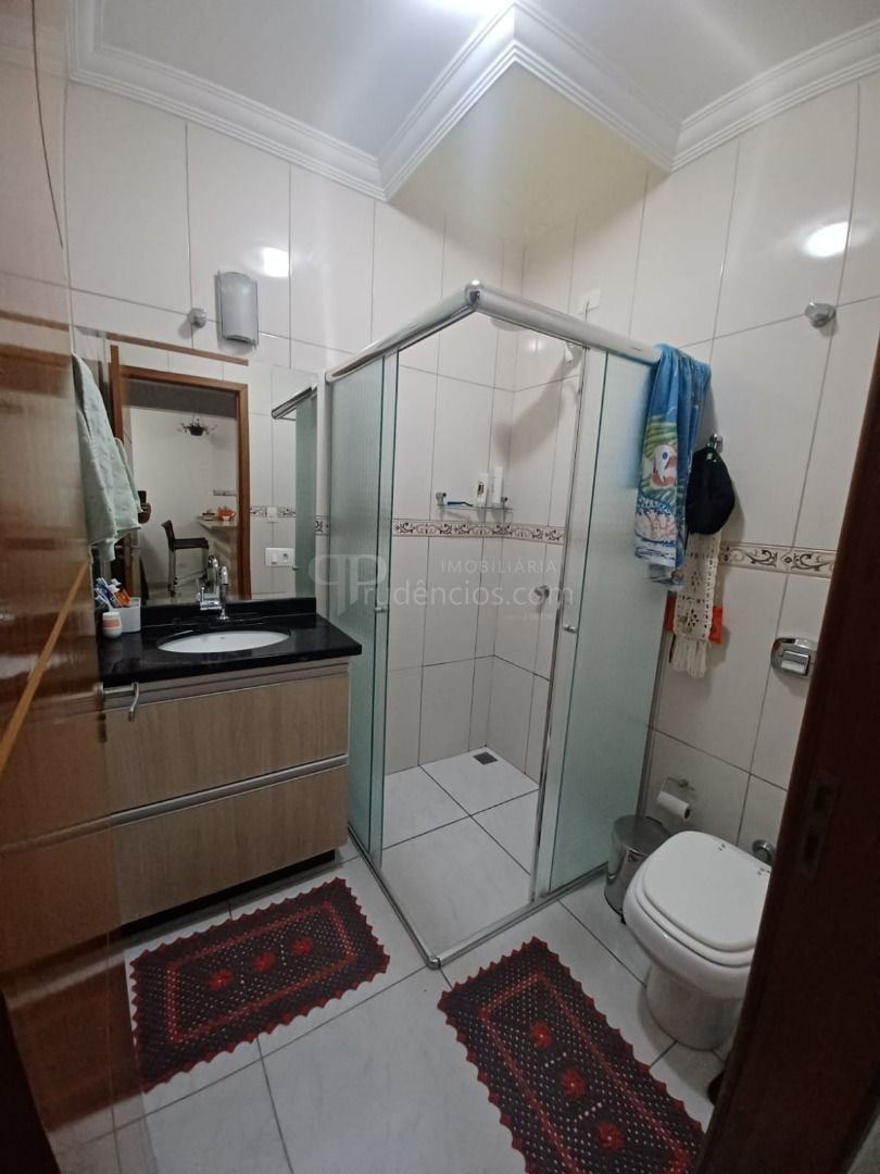 Casa com 3 Dormitórios e Área Gourmet à Venda no Jardim Monte ...