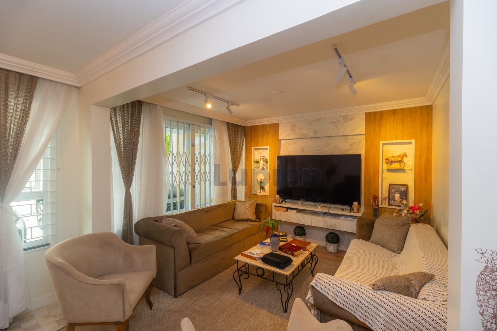 Sobrado com 3 dormitórios à venda, 175 m  por R  1.099.000,00 ...