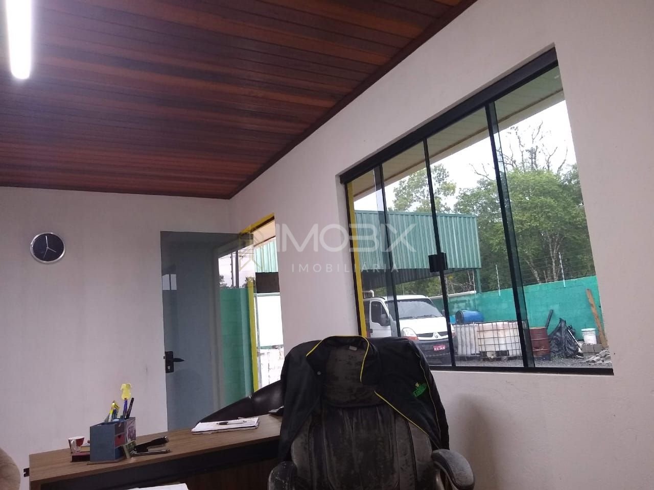 Barracão à venda, 370 m  por R  650.000,00 - São Dimas - Colom...