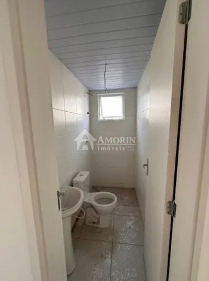 Apartamento com 2 dormitórios à venda, 40 m  por R  155.000,00...