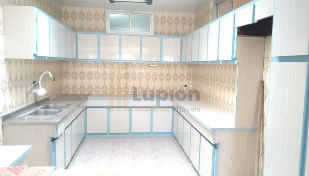 Barracão à Venda no Boqueirão  600m  de Espaço e Localização E...