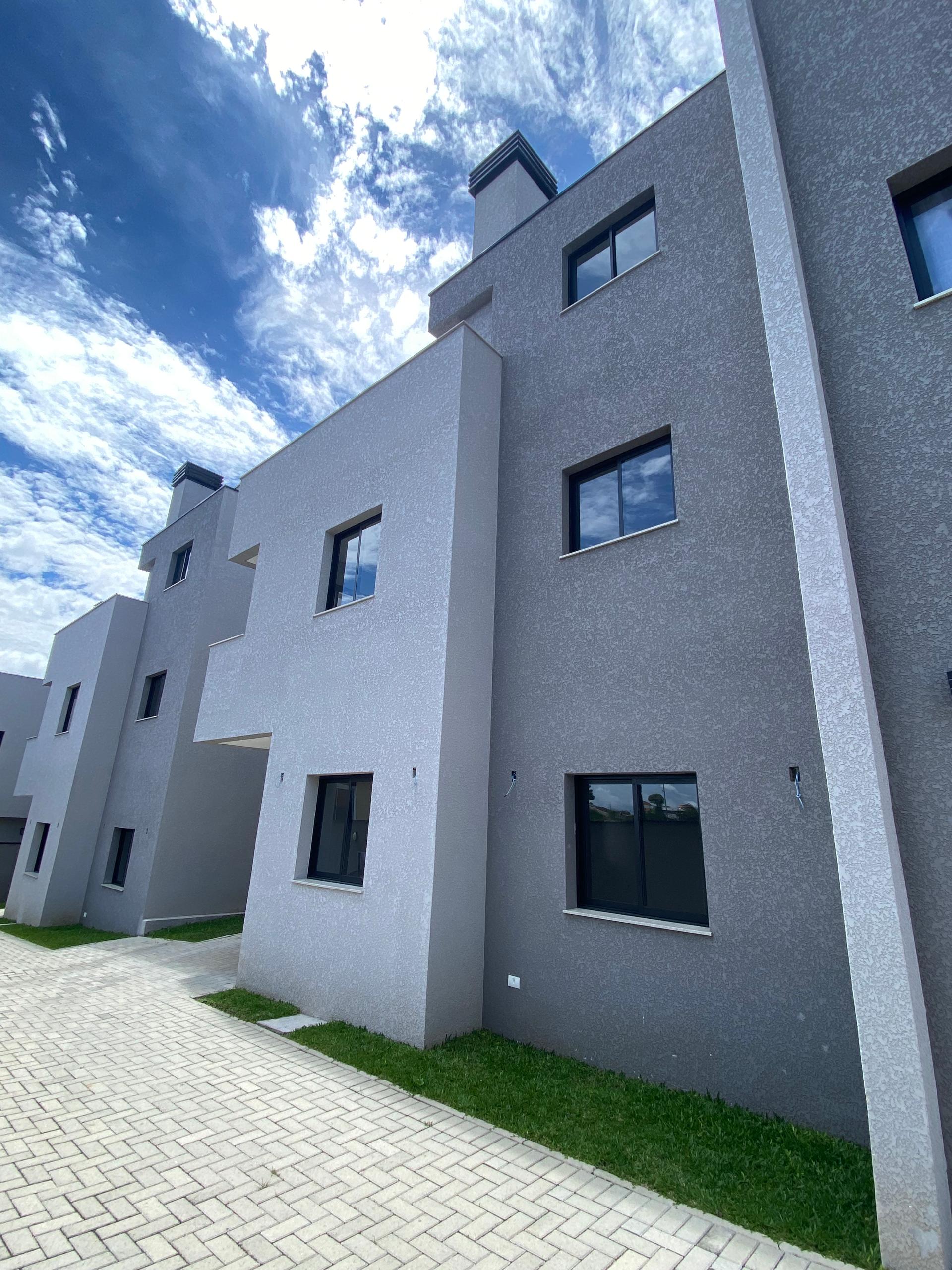 Sobrado à venda, rua Carlos Chagas, 369 São Braz,  Curitiba - Pr