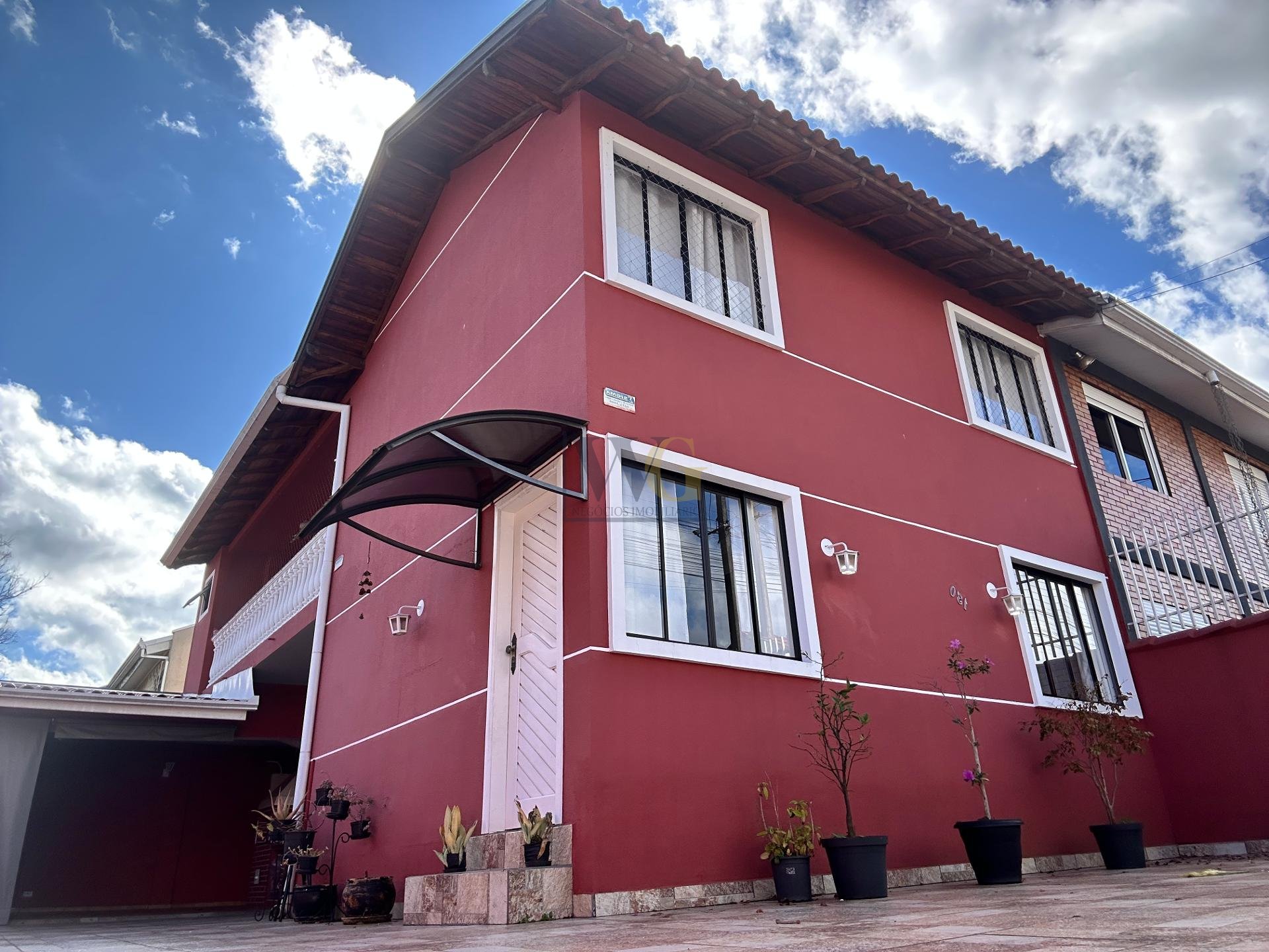 Sobrado com 5 dormitórios à venda,140.00 m , São Braz, CURITIB...