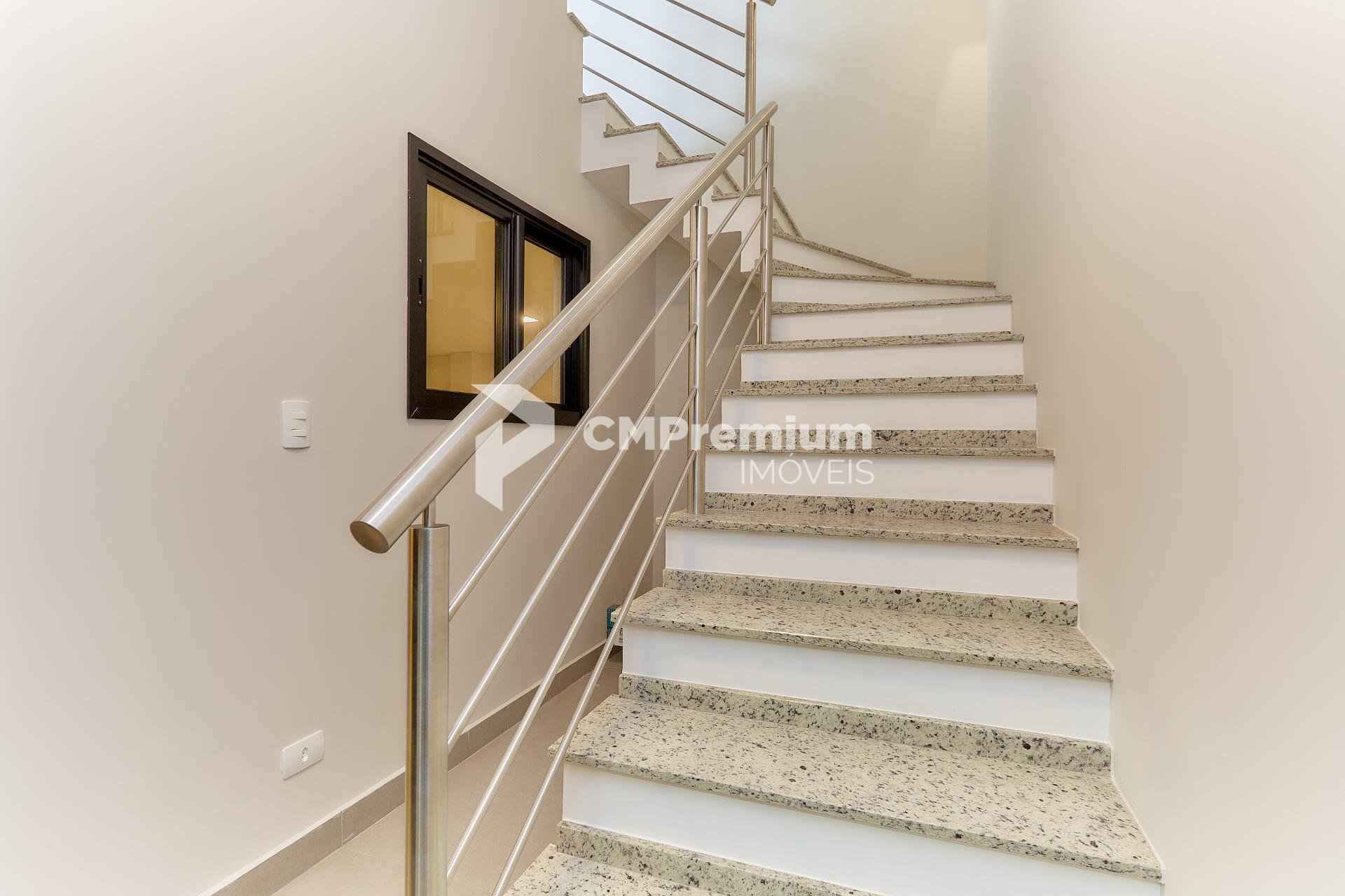 Casa à venda, Rua João Azolin, 72, bairro Santa Felicidade, Cu...