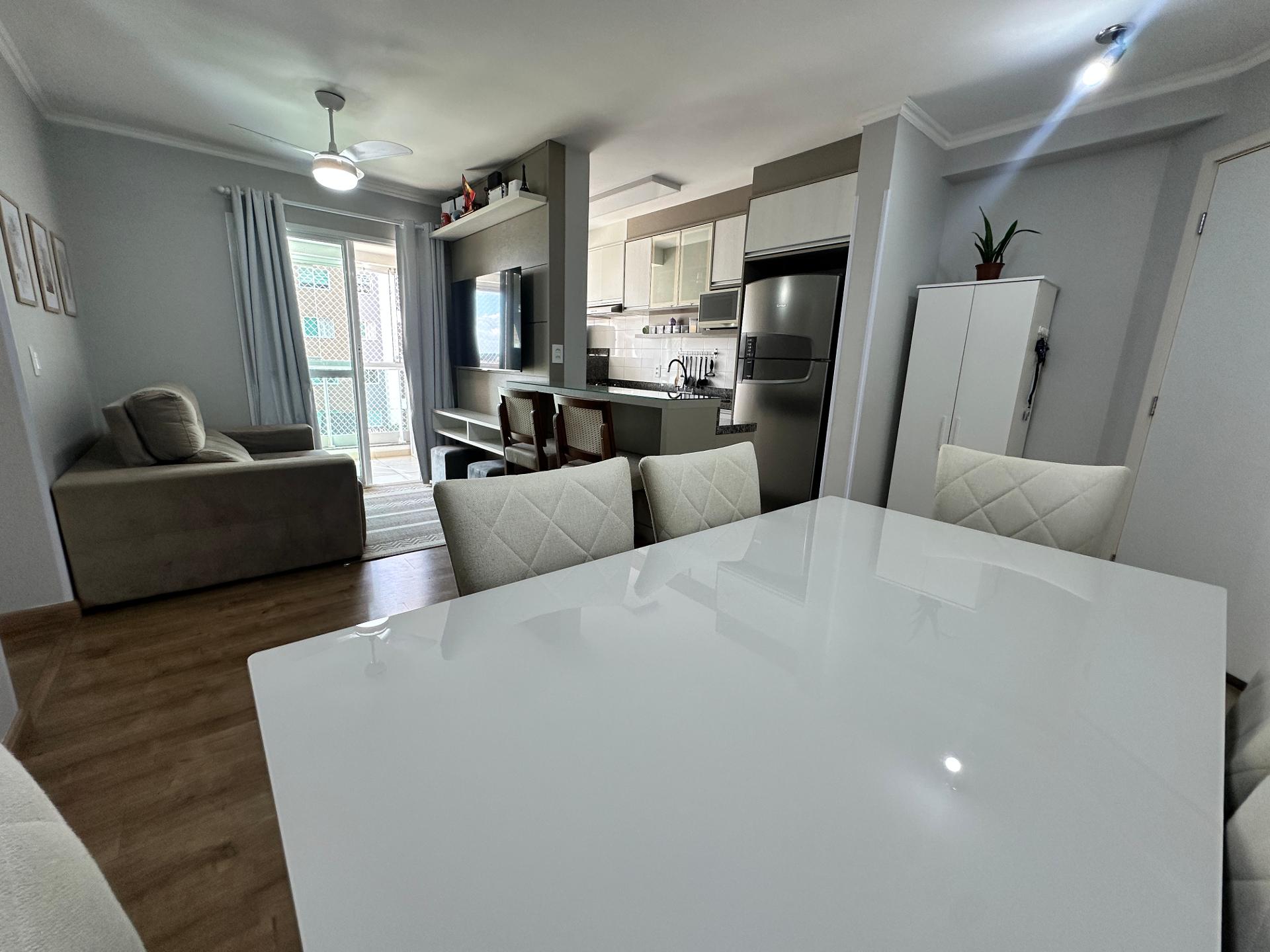 Apartamento à venda, Rua Professor João Falarz,555, Bairro Orl...