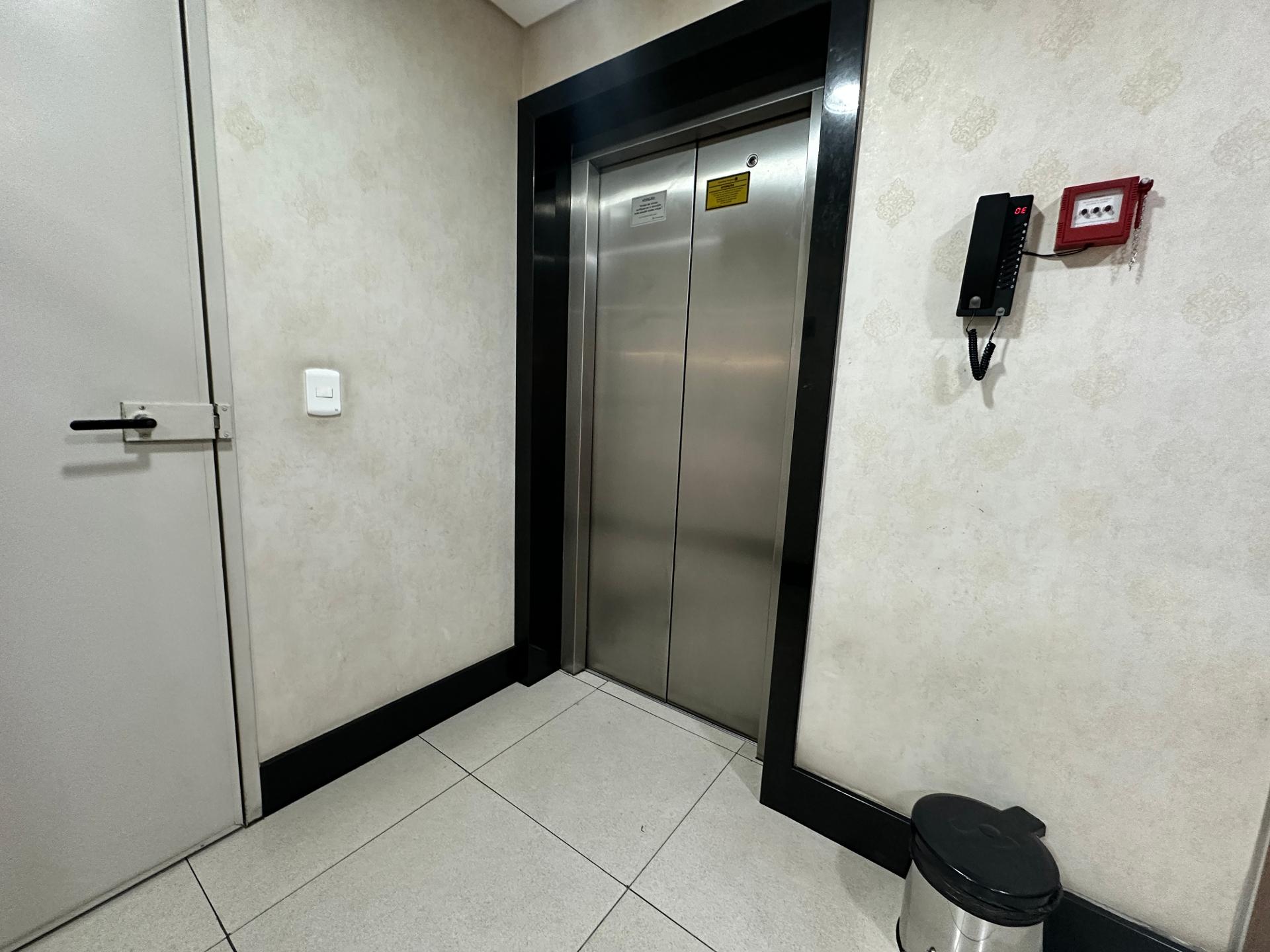 Apartamento com 2 quartos a venda no  Novo Mundo, CURITIBA - PR