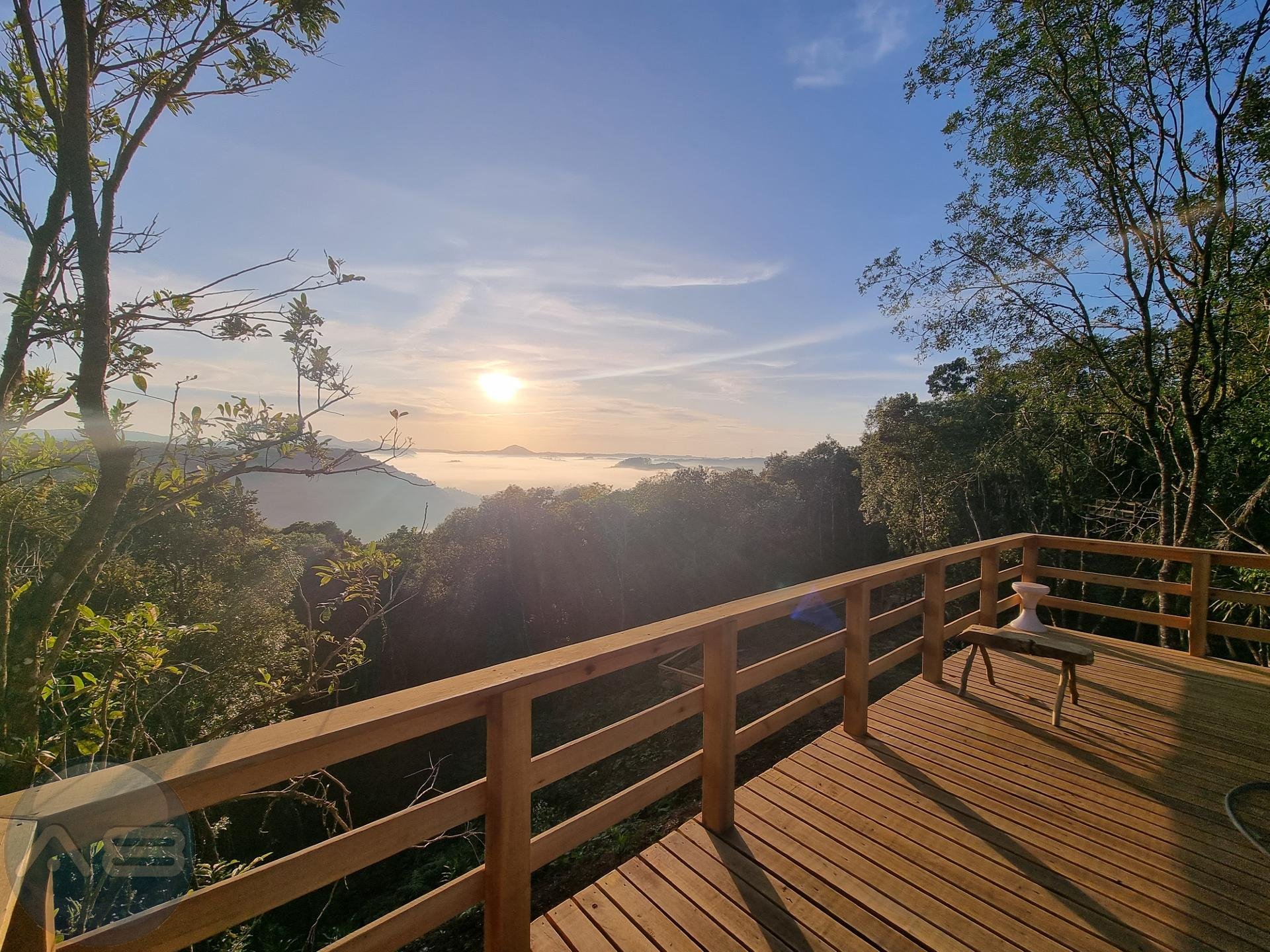 Terreno à Venda com Vista para as Montanhas  20.000 m 