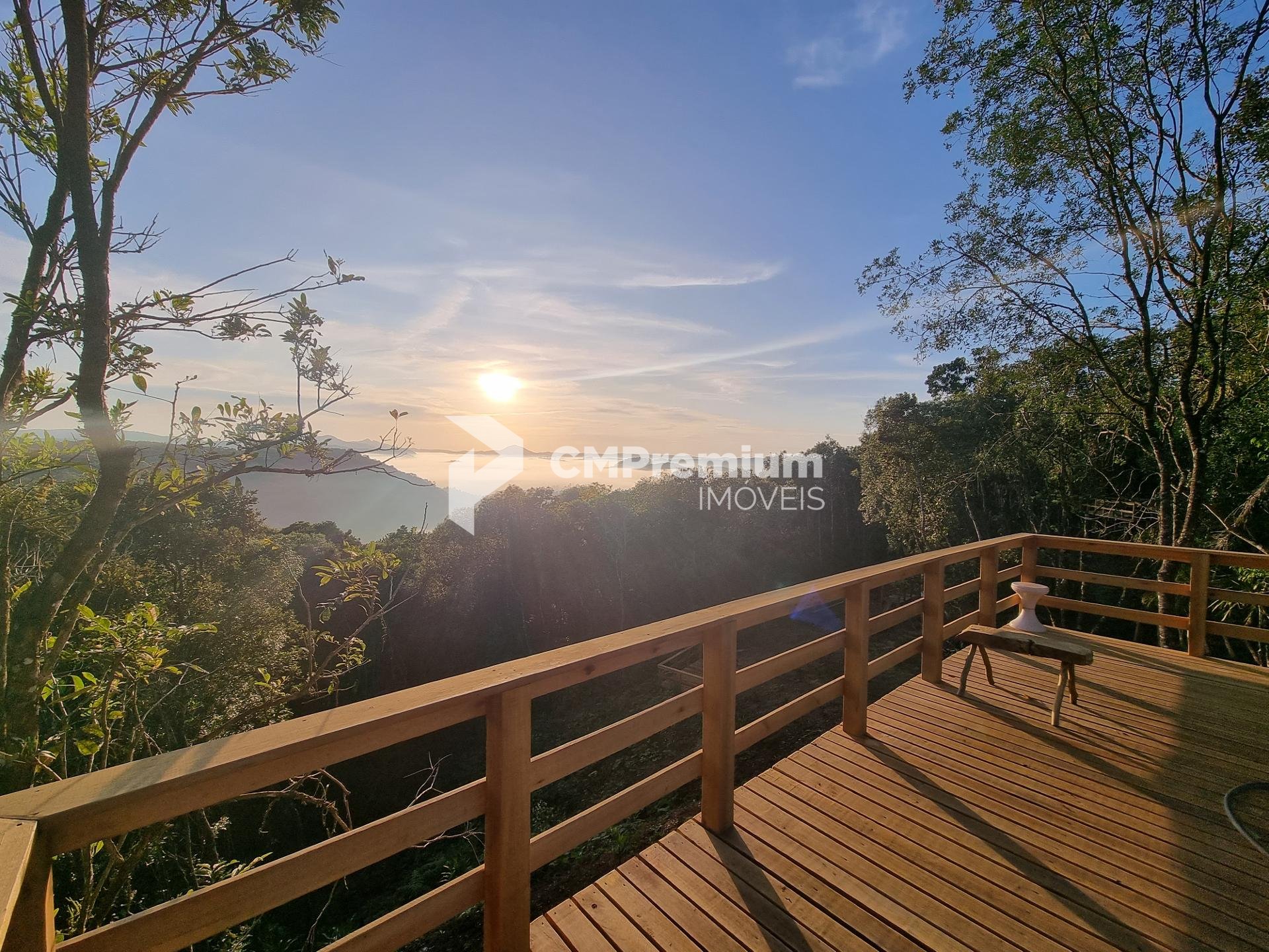 Terreno à Venda com Vista para as Montanhas  20.000 m 