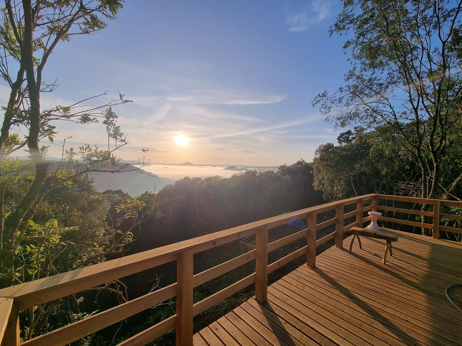 Terreno à Venda com Vista para as Montanhas  20.000 m 