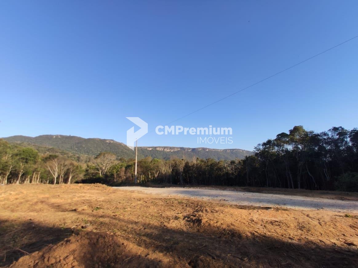 Terreno à Venda com Vista para as Montanhas  20.000 m 