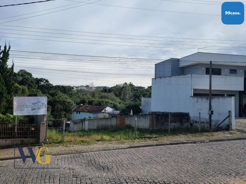 Terreno à Venda no Bairro Aparecida Terreno com 716m  em Campo...