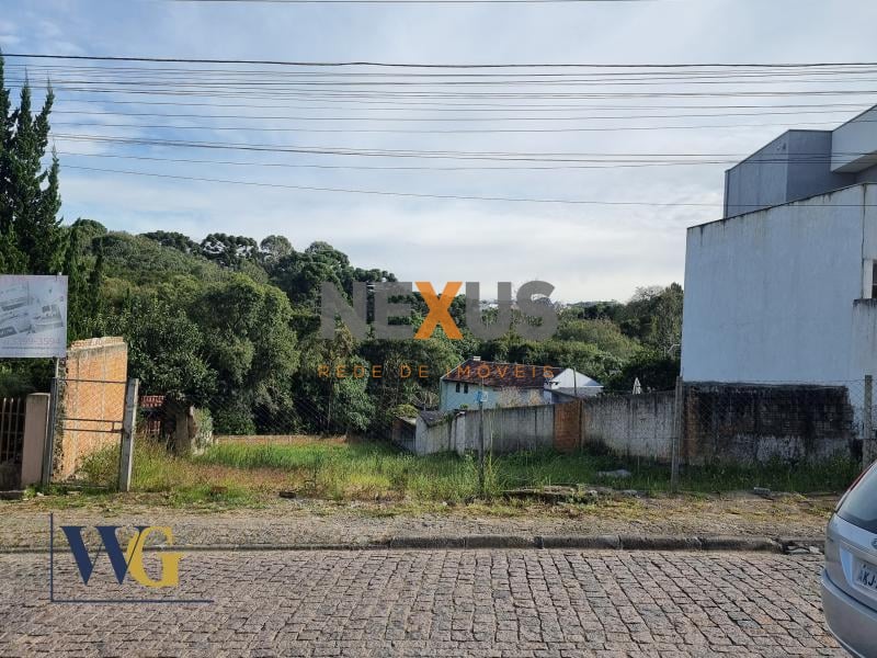Terreno à Venda no Bairro Aparecida Terreno com 716m  em Campo...
