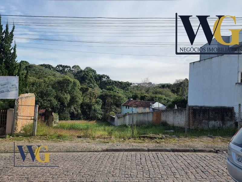 Terreno à Venda no Bairro Aparecida Terreno com 716m  em Campo...