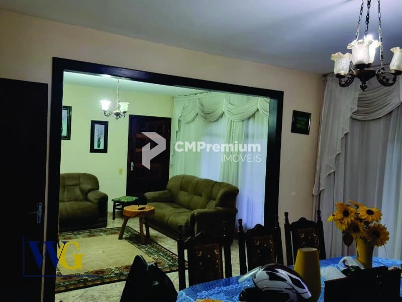 Casa à Venda no Centro de Campo Largo PR Localização Privilegi...