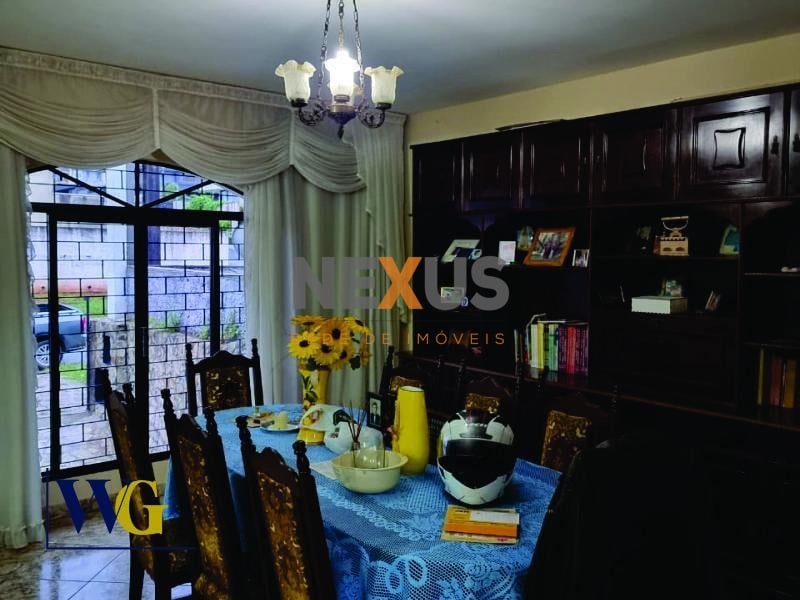 Casa à Venda no Centro de Campo Largo PR Localização Privilegi...