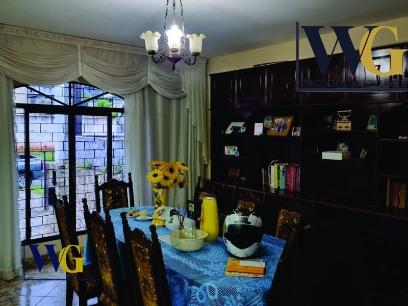 Casa à Venda no Centro de Campo Largo PR Localização Privilegi...