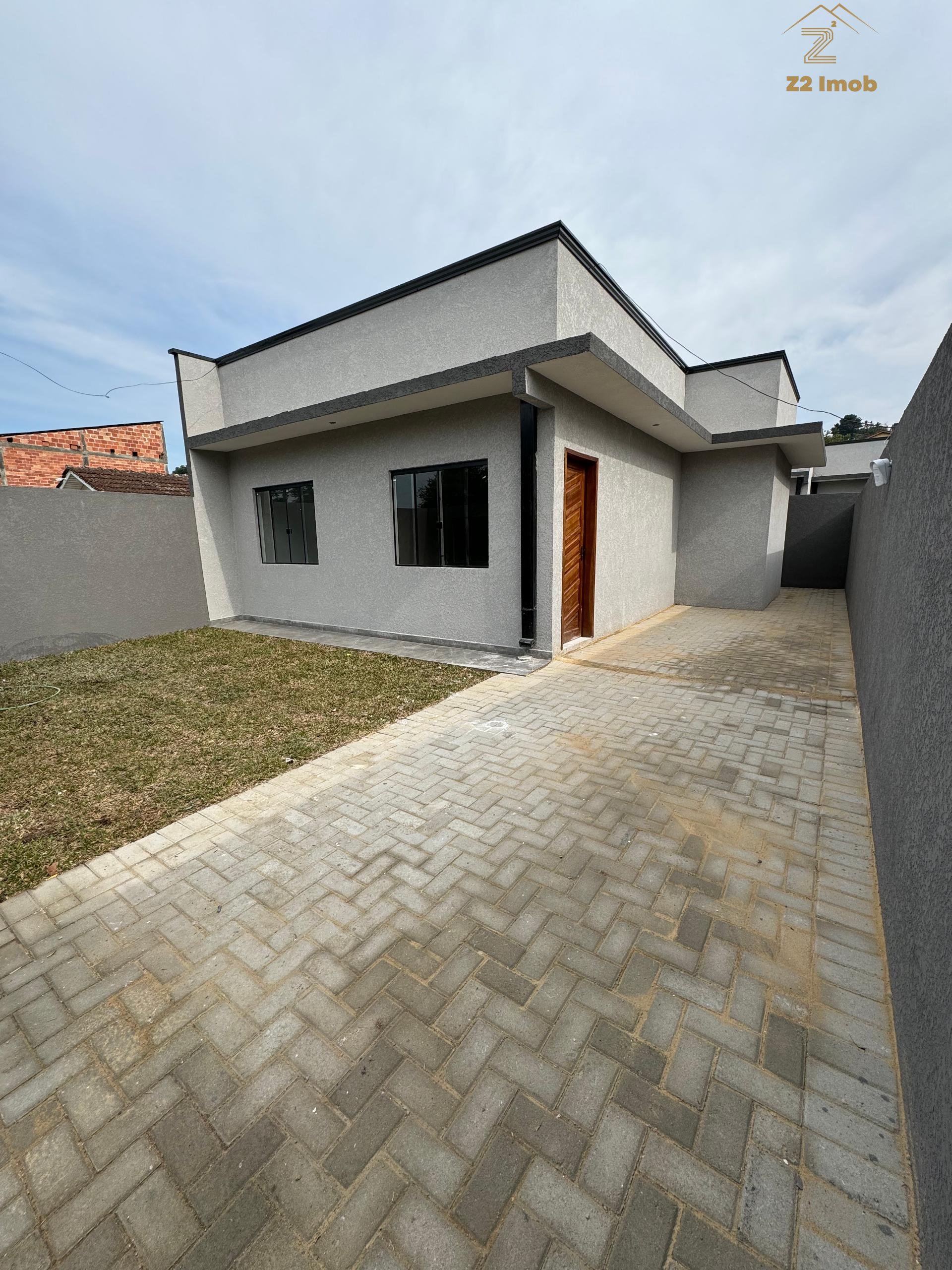 LINDA CASA COM TRÊS QUARTOS LOCALIZADA NO BAIRRO IGUAÇÚ EM ARA...