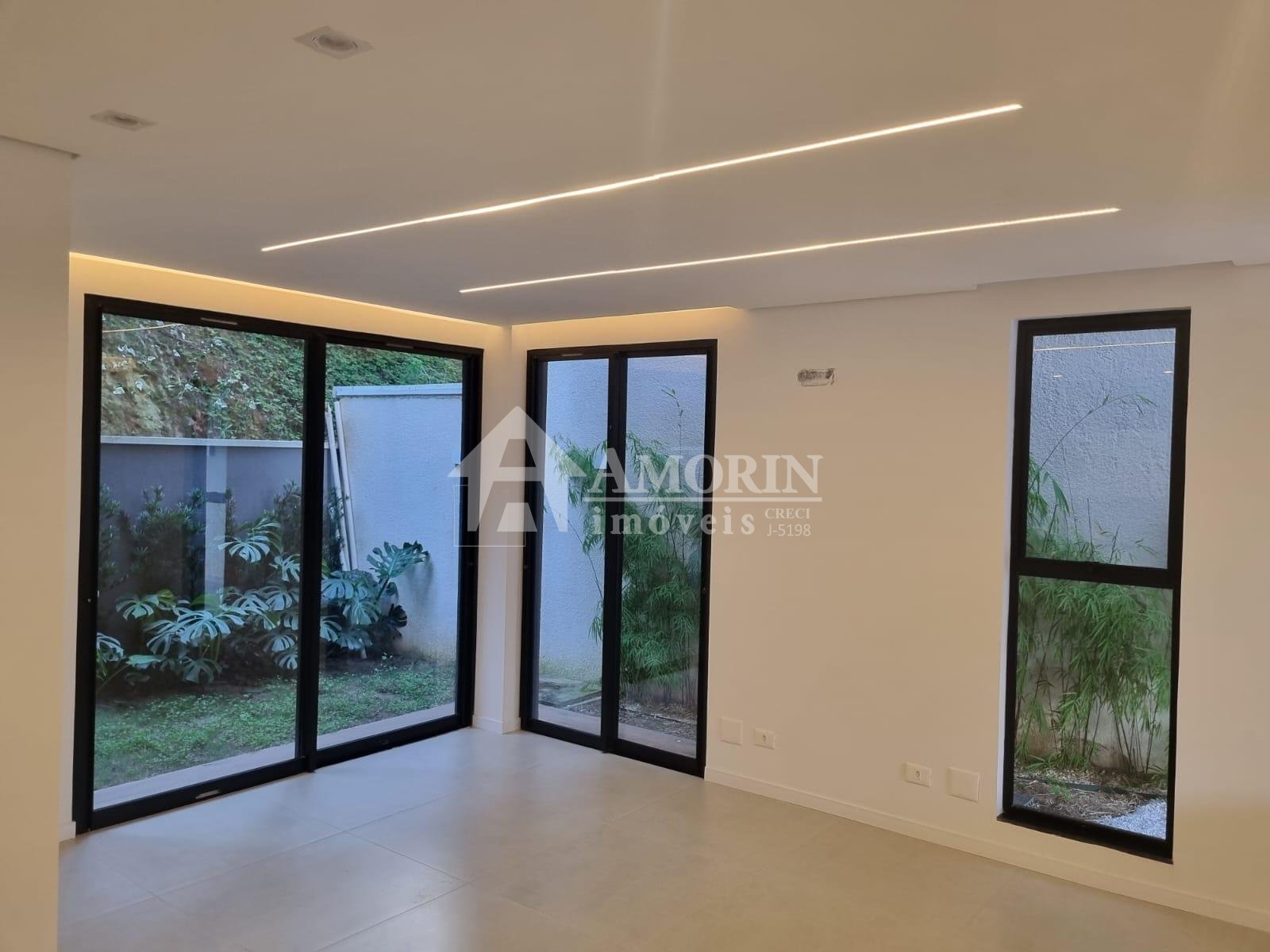 Casa em Condominio à venda, Santa Cândida, CURITIBA - PR