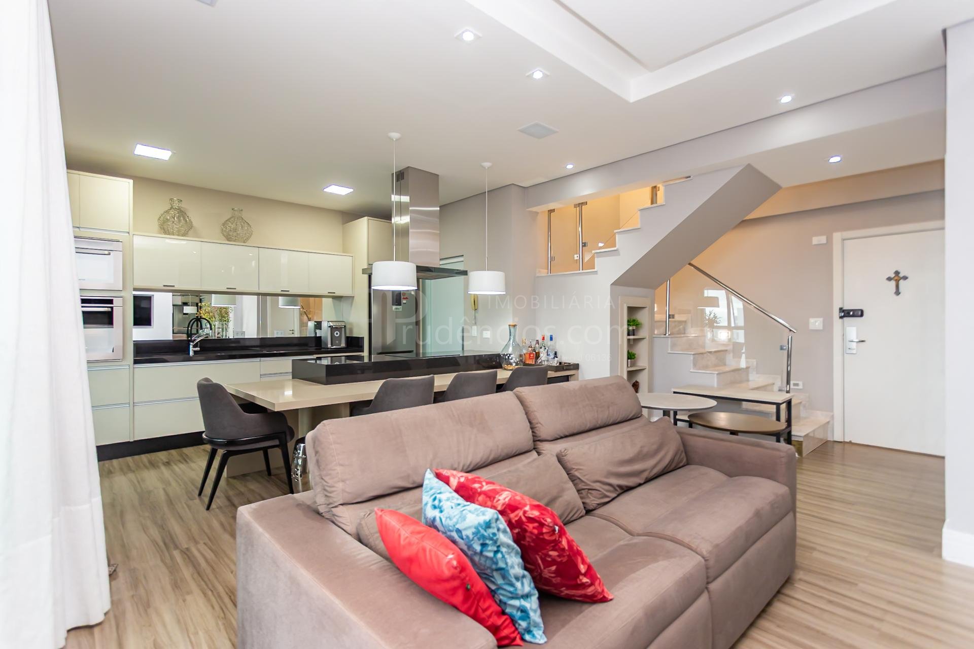 Linda cobertura  2 suítes  no Lifespace Curitiba. Lazer comple...