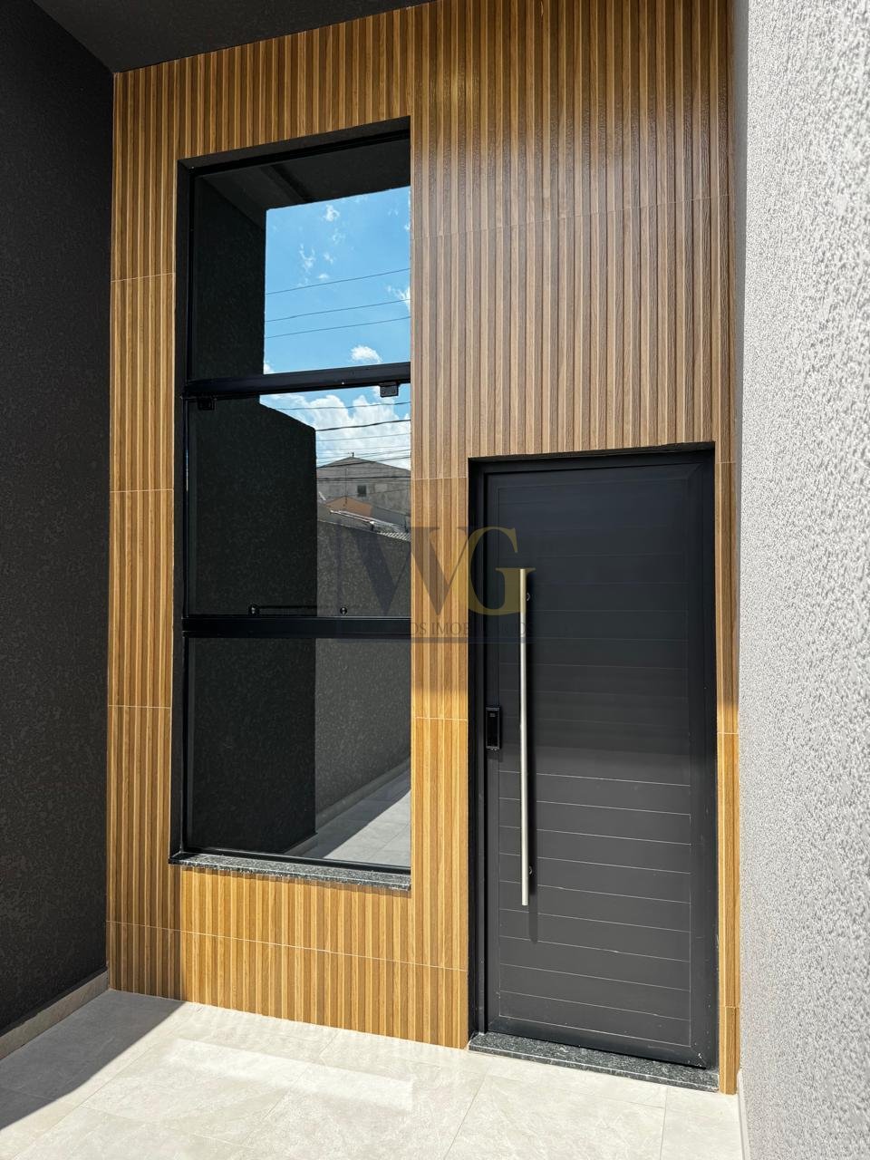 Casa com piscina à venda no Iguaçu, Fazenda Rio Grande - 3 qua...