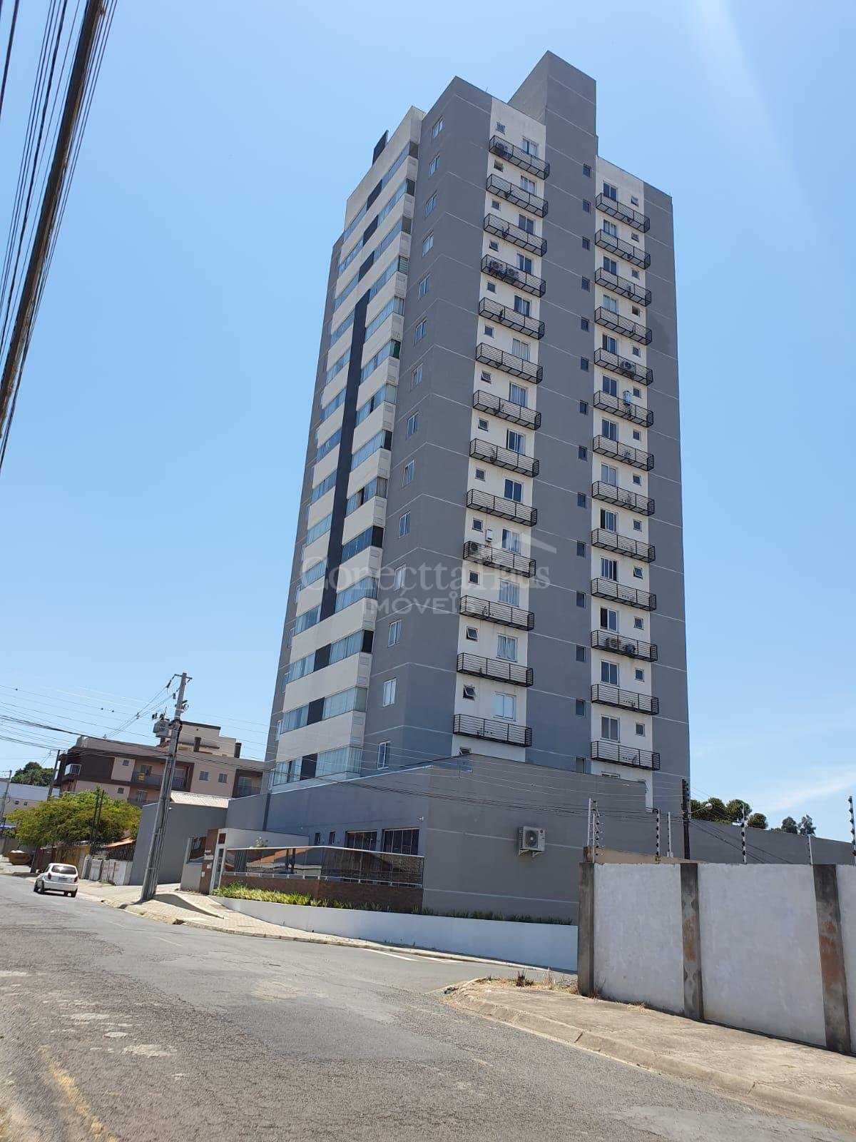 Apartamento a venda com 2 dormitórios, 113 m2, 2 vagas, Uvaran...