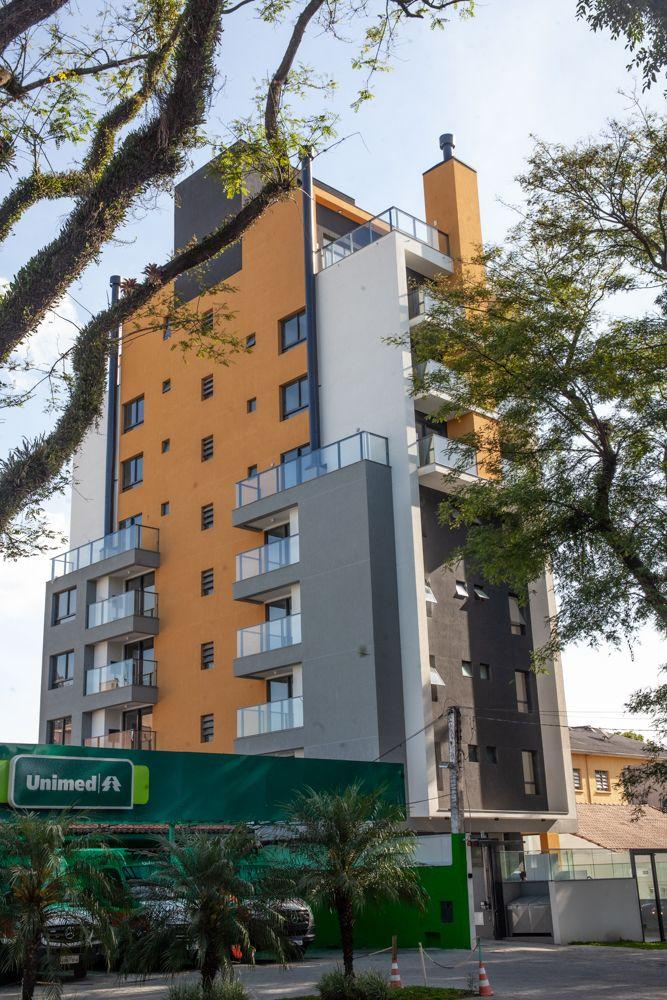 Studio à venda no Água Verde | Casa Modena com sacada e rooftop exclusivo