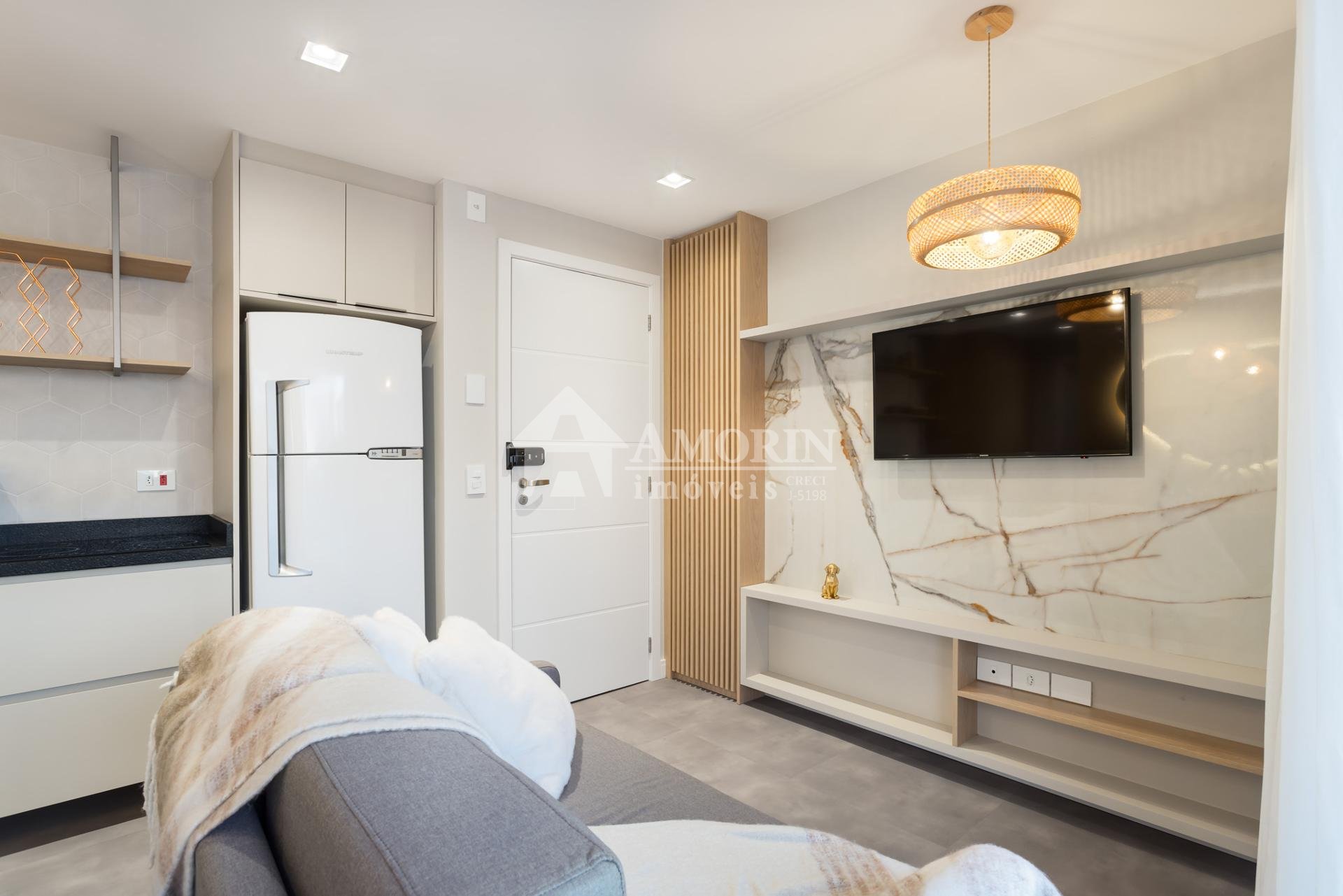 Studio à venda no Água Verde | Casa Modena com sacada e roofto...