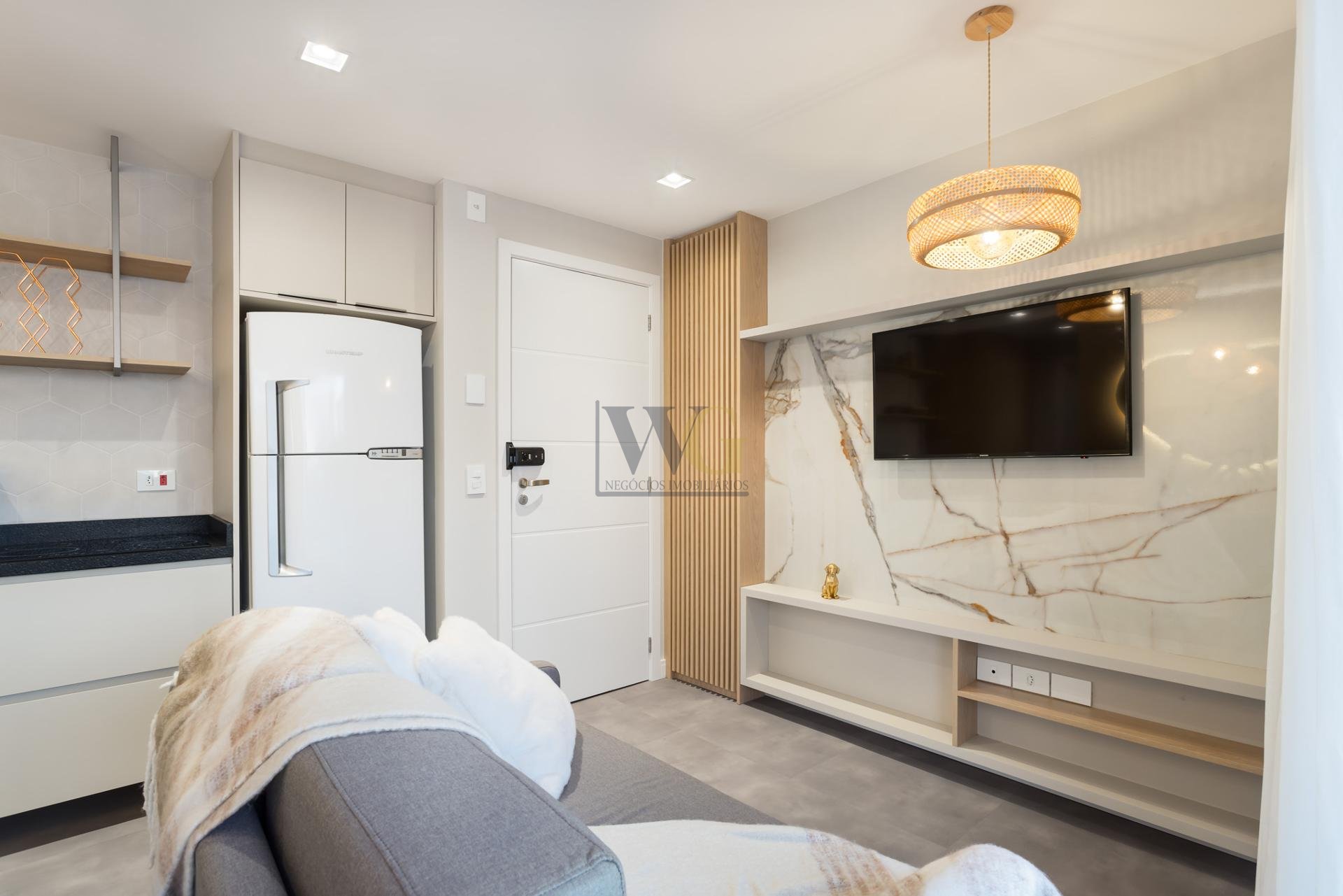 Studio à venda no Água Verde | Casa Modena com sacada e roofto...