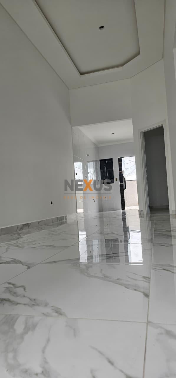 Casa à venda 3 quartos com suíte - Espaço gourmet com banheiro