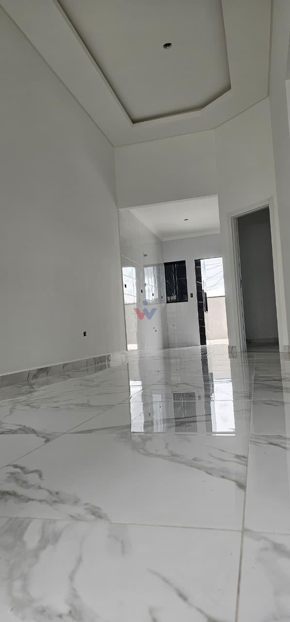 Casa à venda 3 quartos com suíte - Espaço gourmet com banheiro