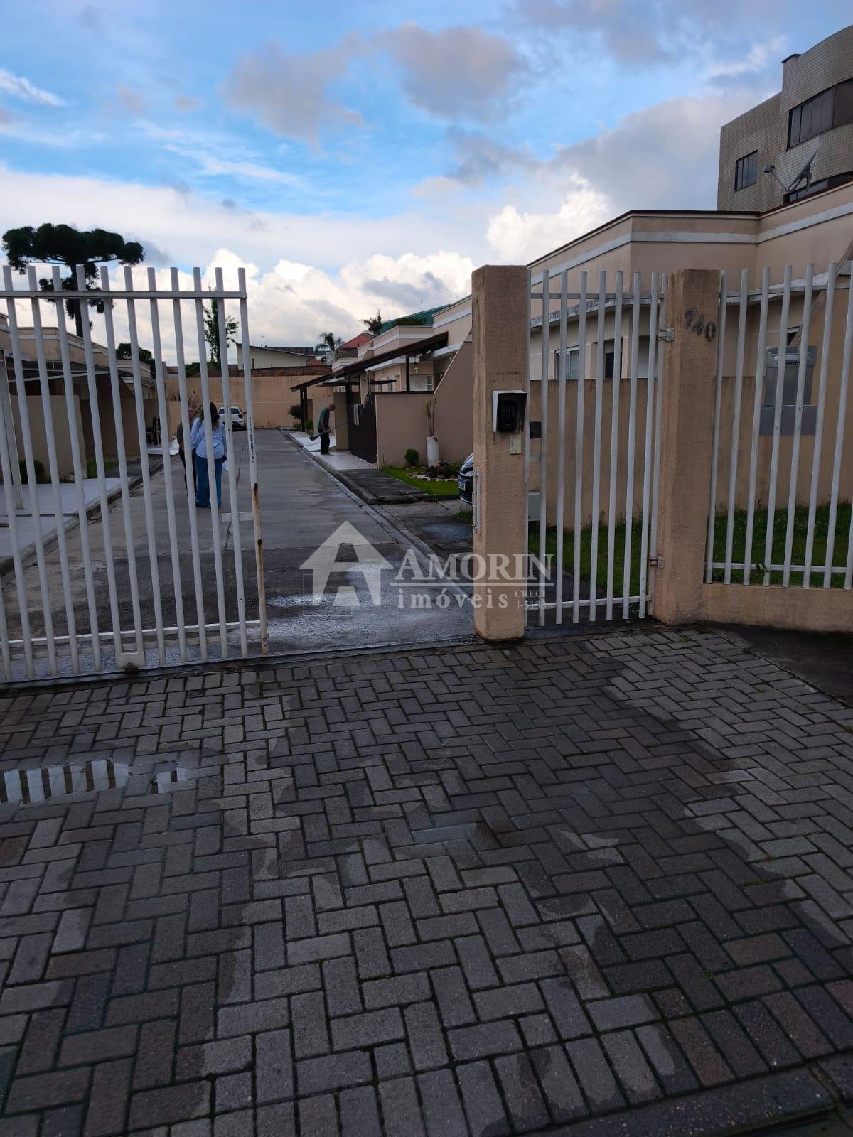 Casa com 3 Quartos em Condomínio - Frente ao Parque da Lagoa