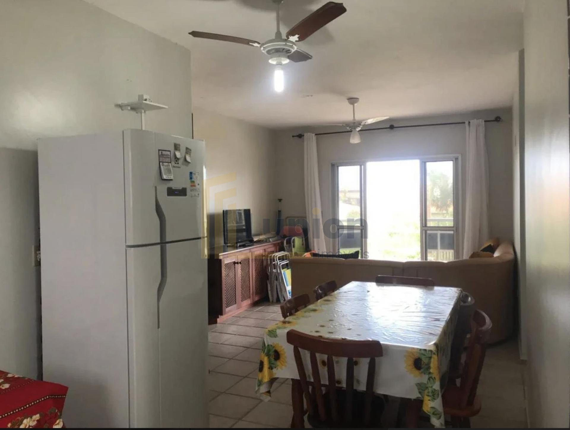 Apartamento pé na areia no Balneário Maresia - Itapoá SC