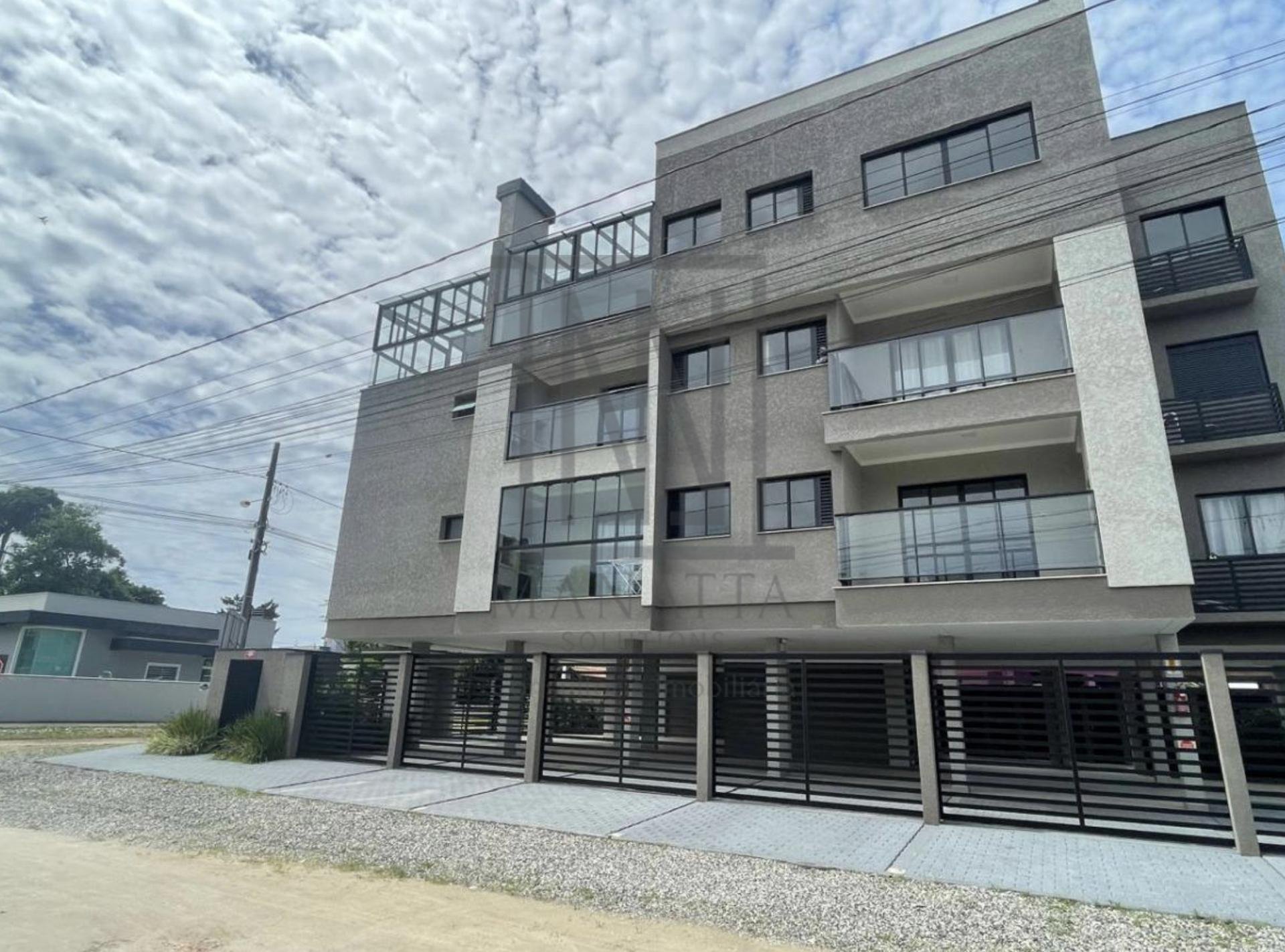 Apartamento à Venda, com suíte a 280m da praia em Itapoá