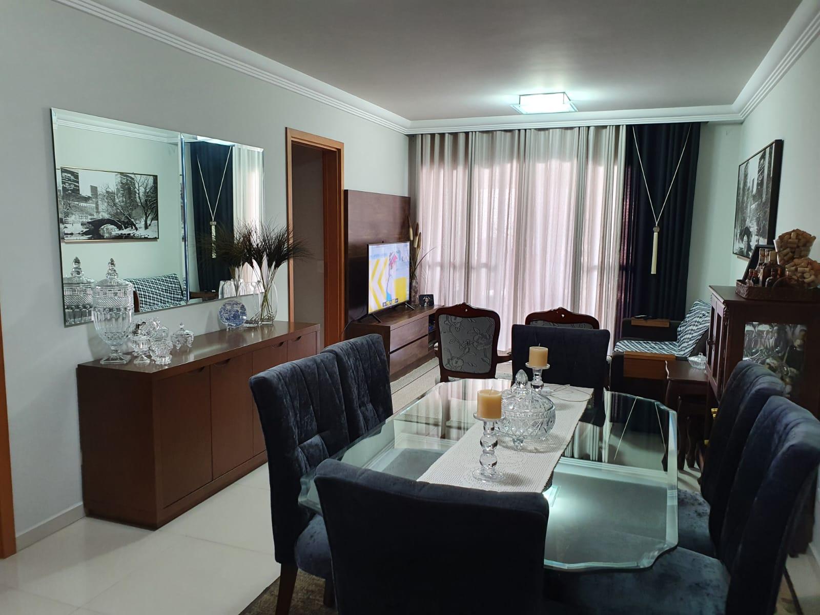 Apartamento à venda na Rua Comendador Miro, com 3 quartos, 1 s...